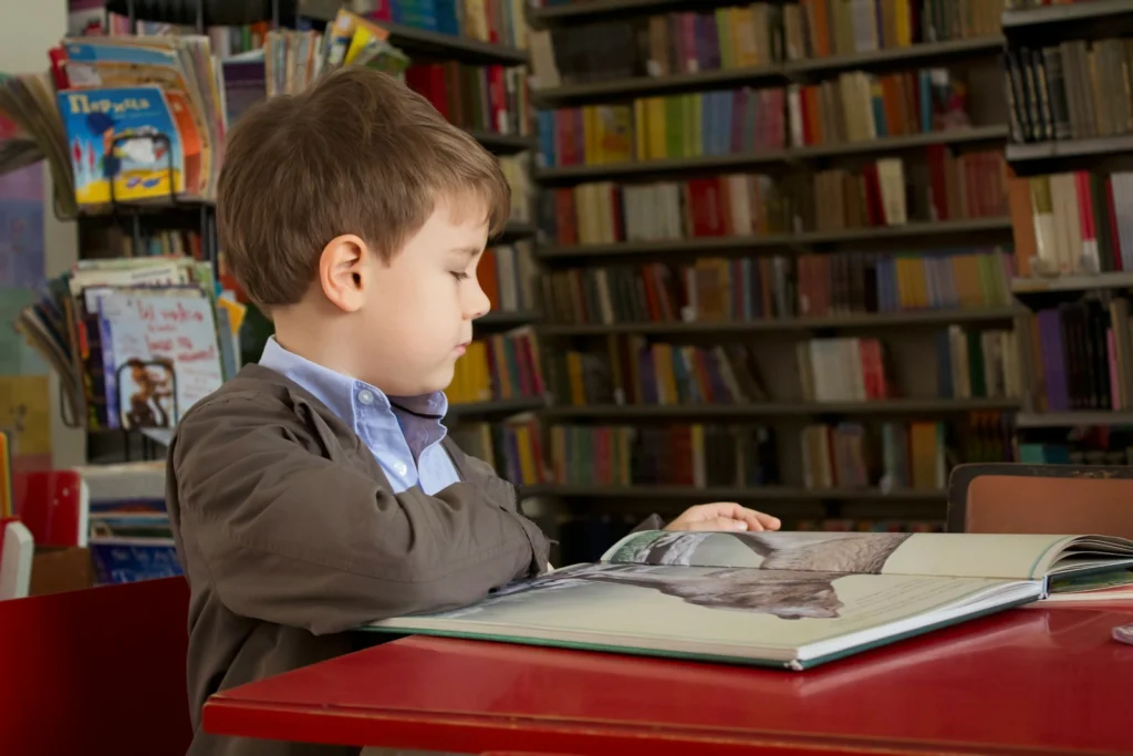 Sozialgesetzbuch (SGB): Welche Regelungen gelten für Schulbegleiter?